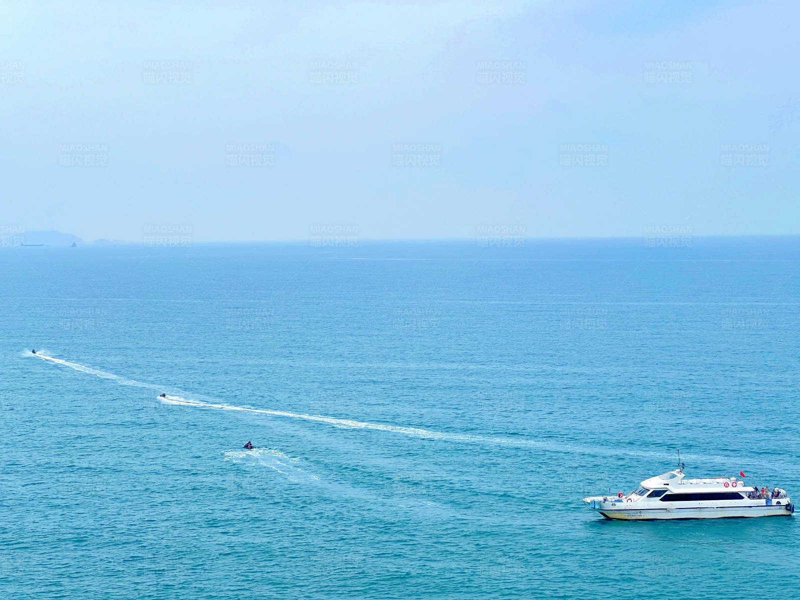 海上游艇与摩托艇