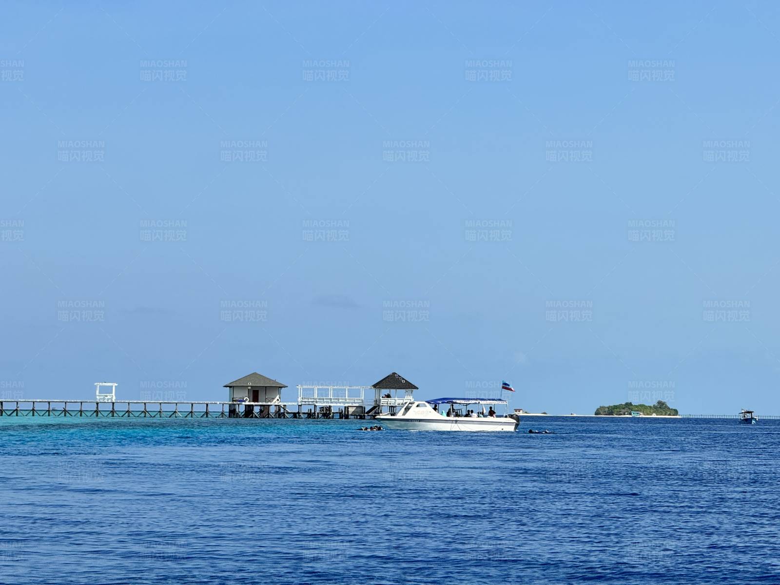 海上碼頭與游艇