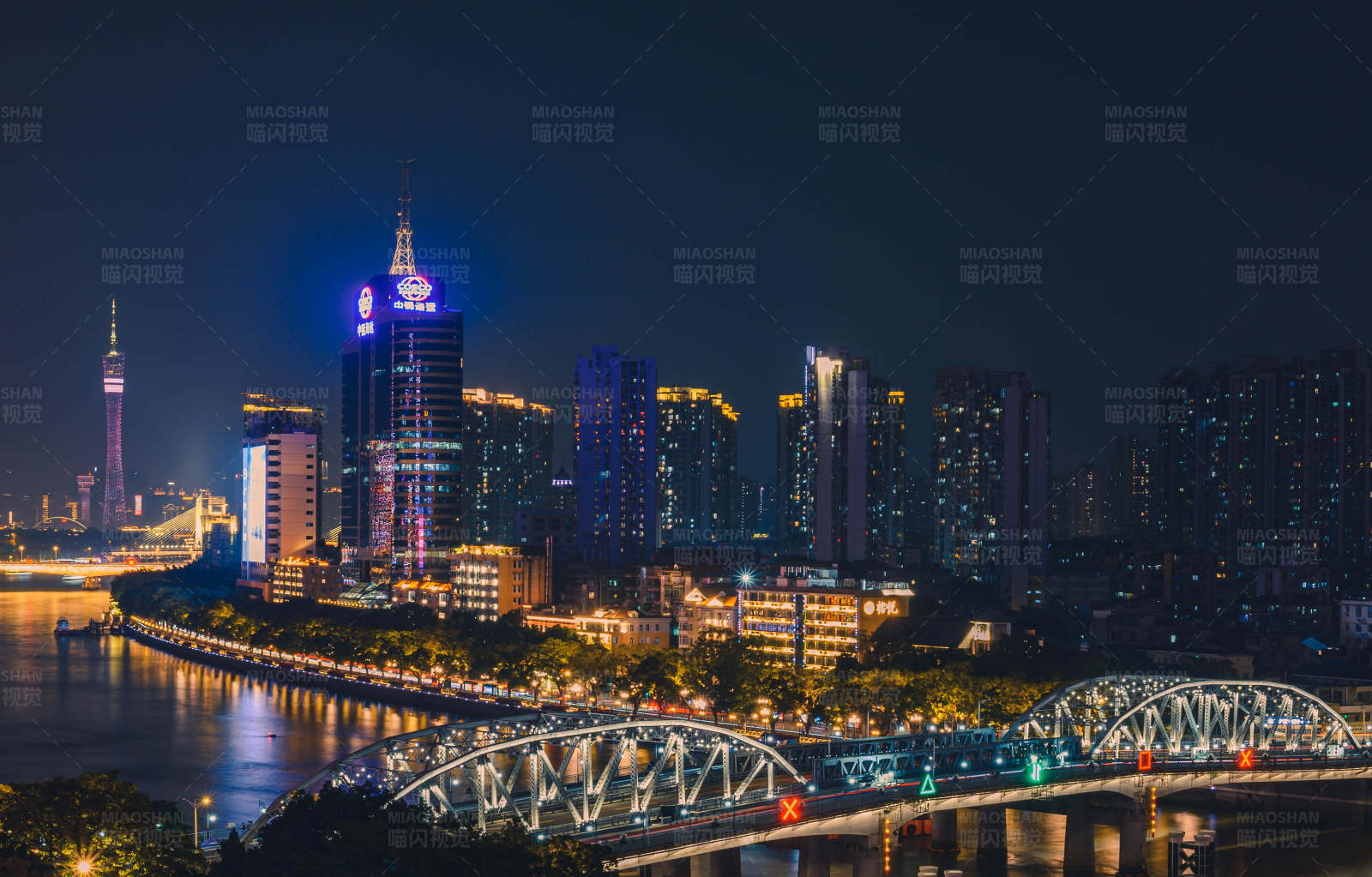 夜色珠江 燈火輝煌