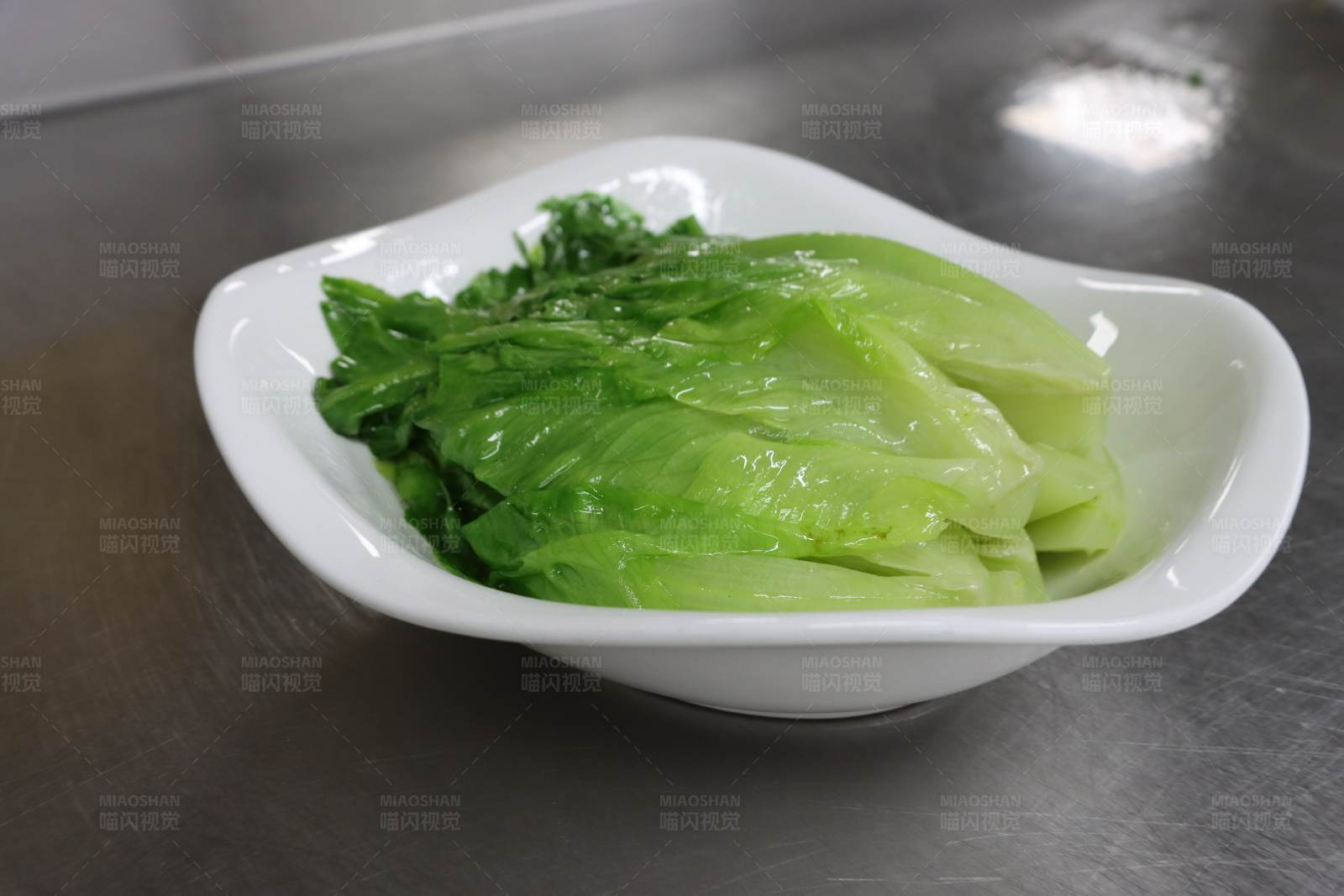 白灼生菜