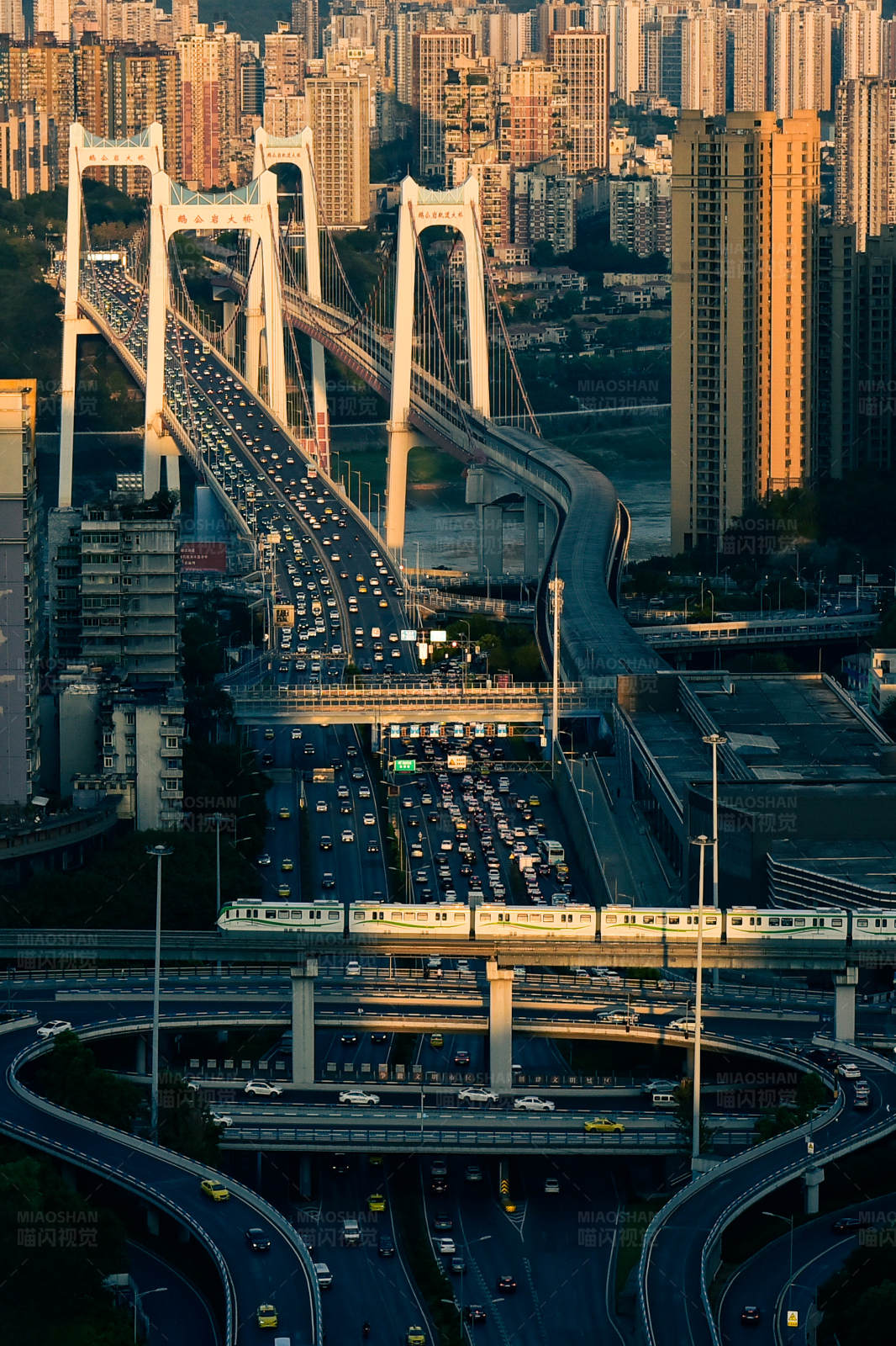 城市立交橋與軌道交通
