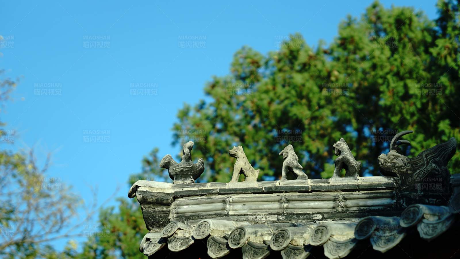 古建筑屋檐上的神獸
