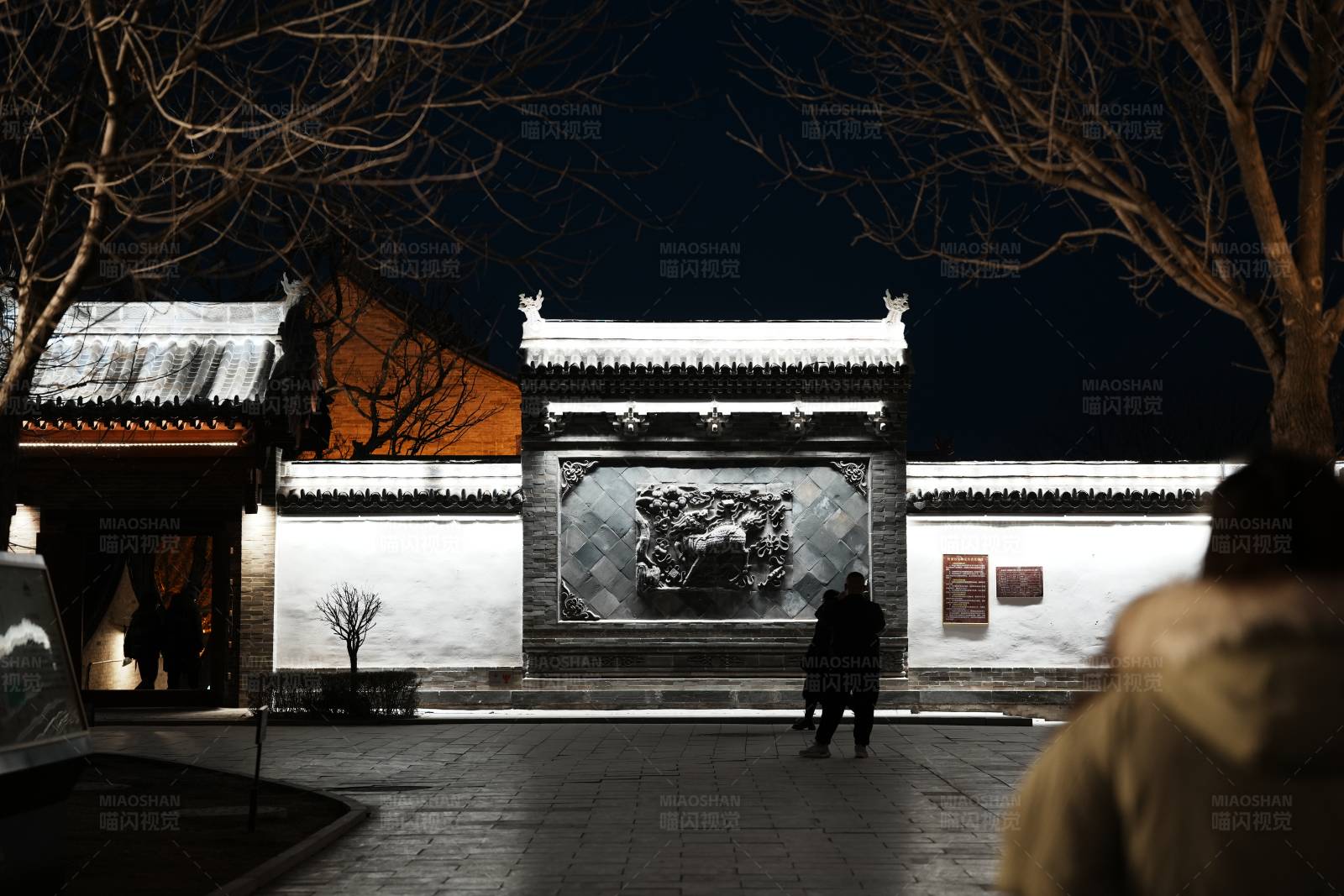 夜游古寺