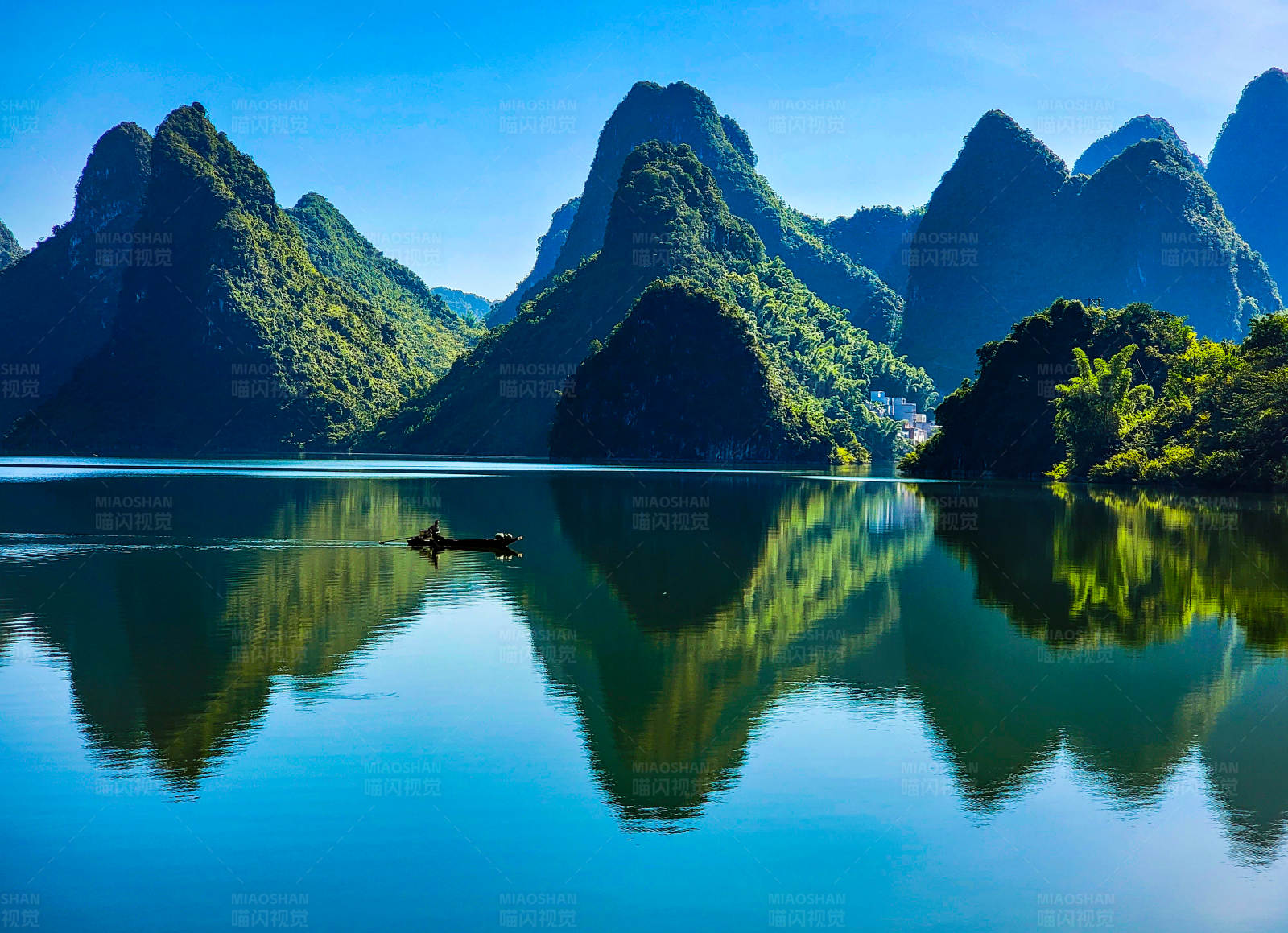 綠樹青山