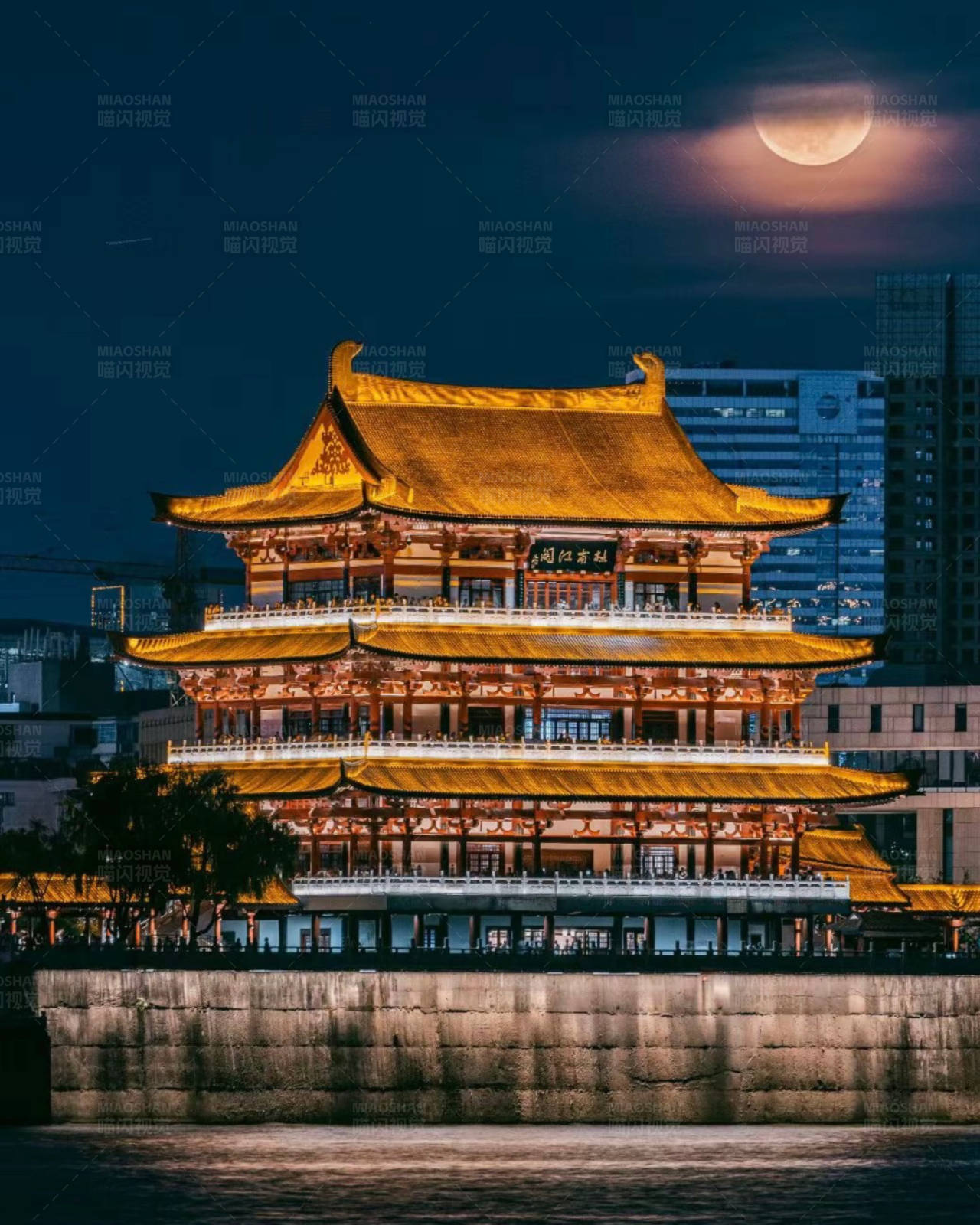 月夜古樓