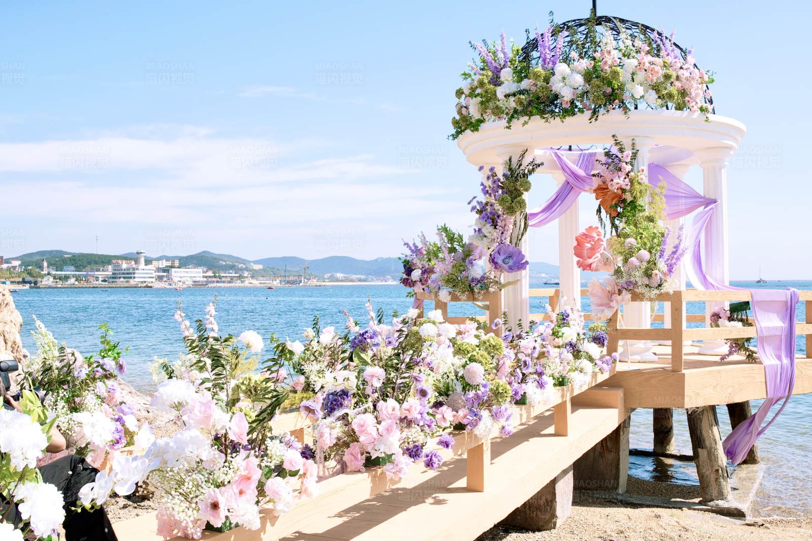 海邊花亭婚禮布置