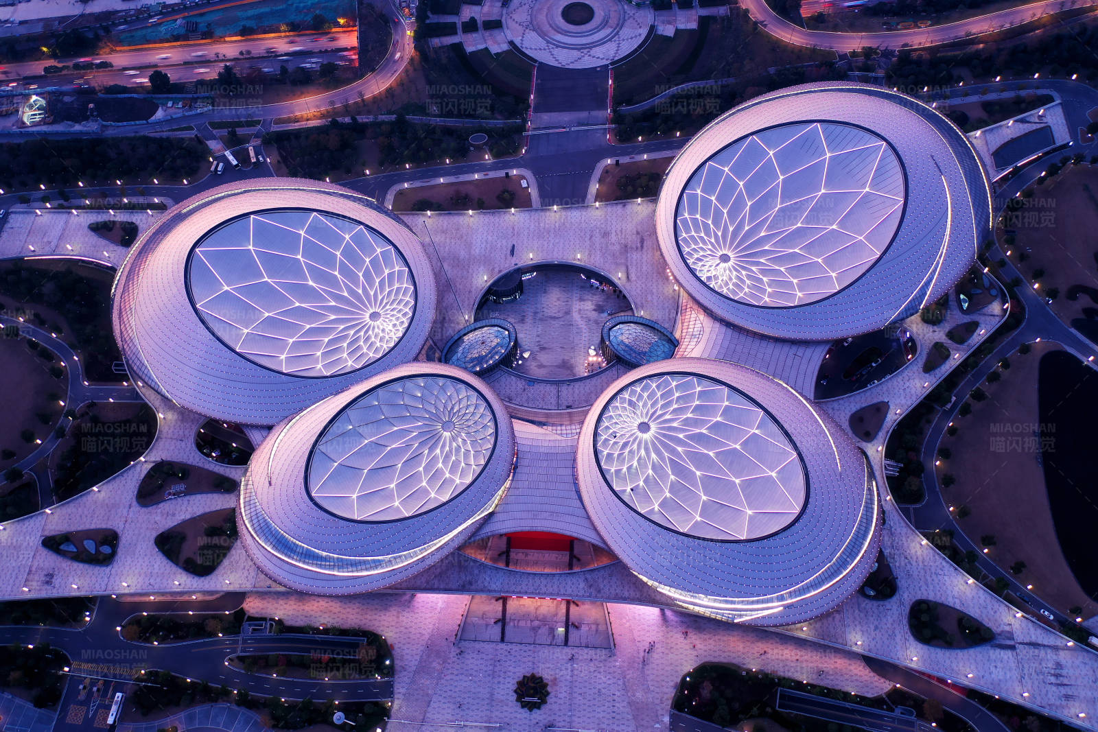 航拍南京城市地標 江蘇大劇院