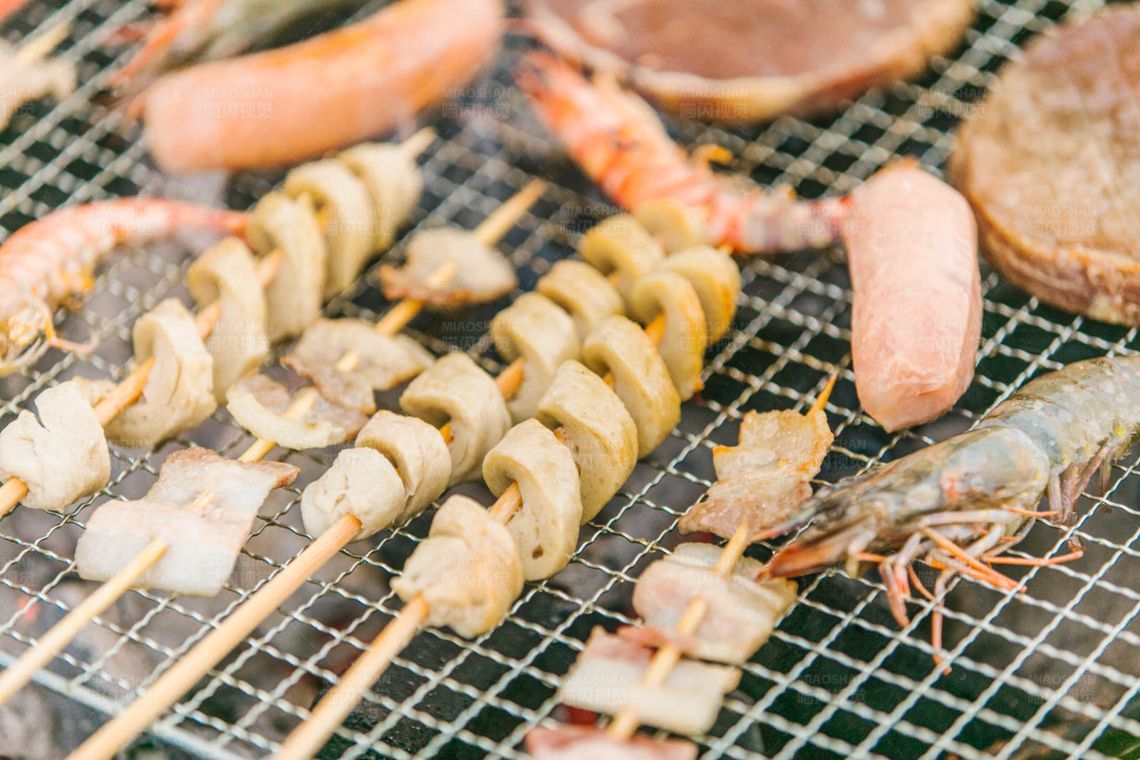 燒烤海鮮與肉串