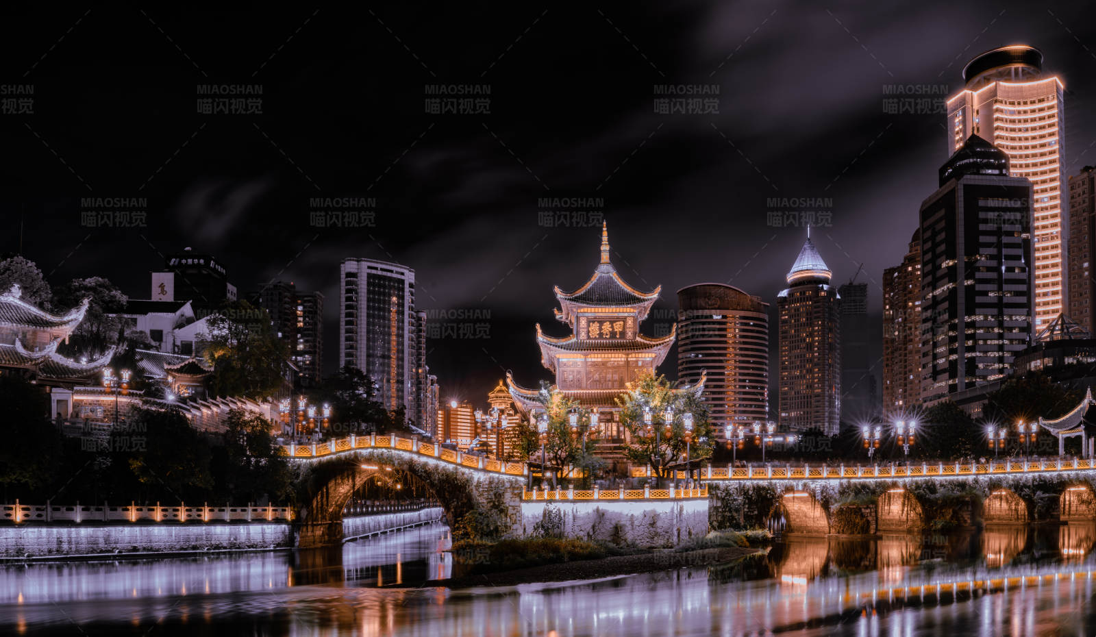 夜色古城之貴陽地標(biāo)建筑