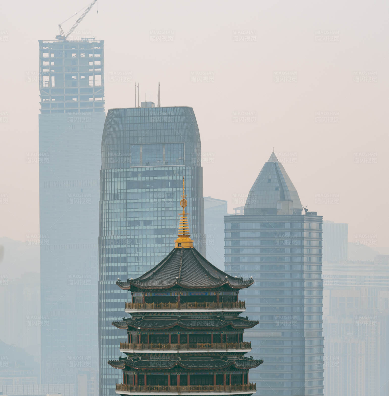 古今建筑對比