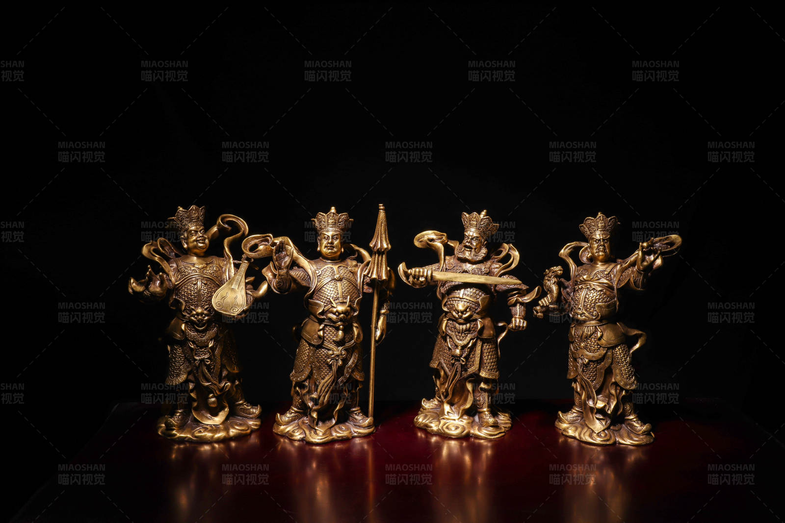 金身四神雕像