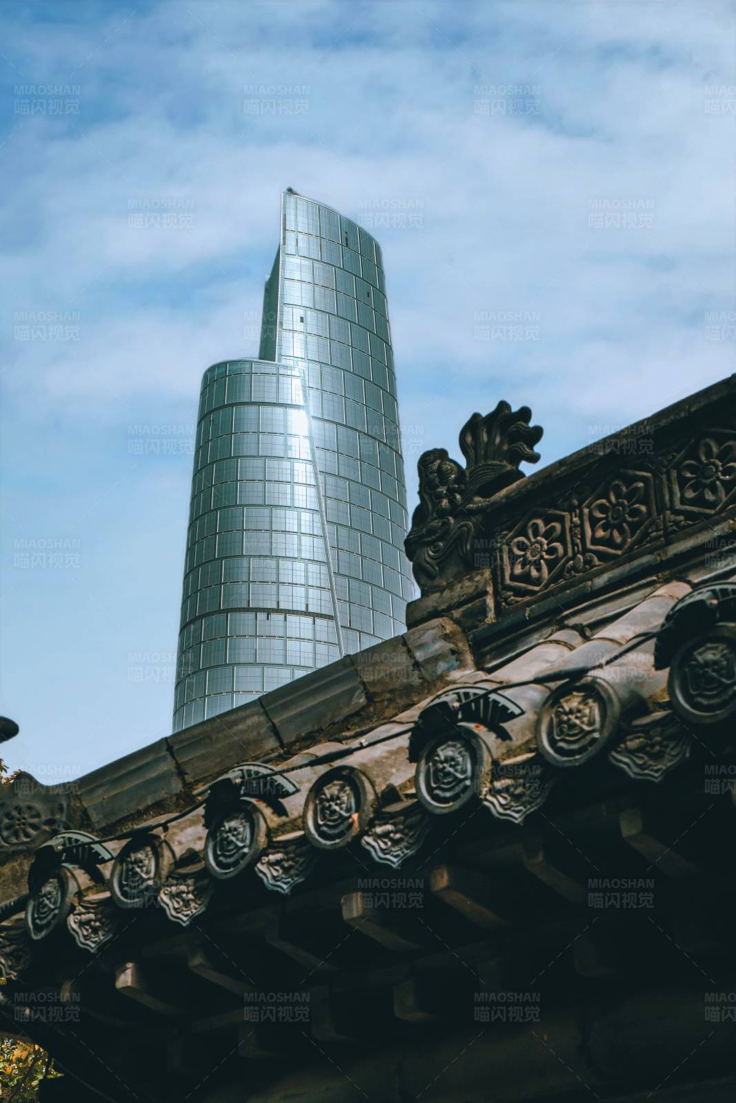 古今建筑對比