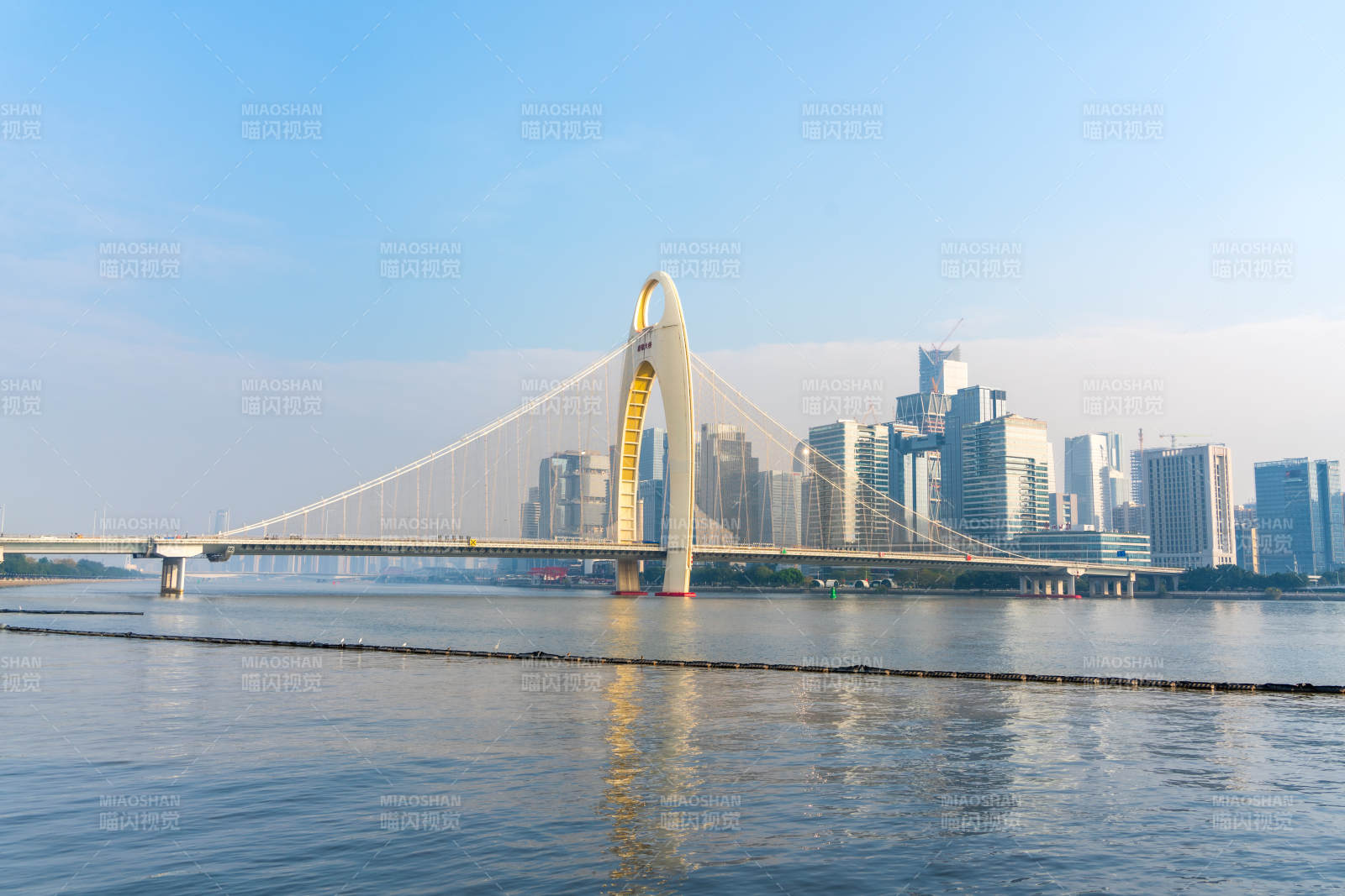珠江新城與獵德大橋