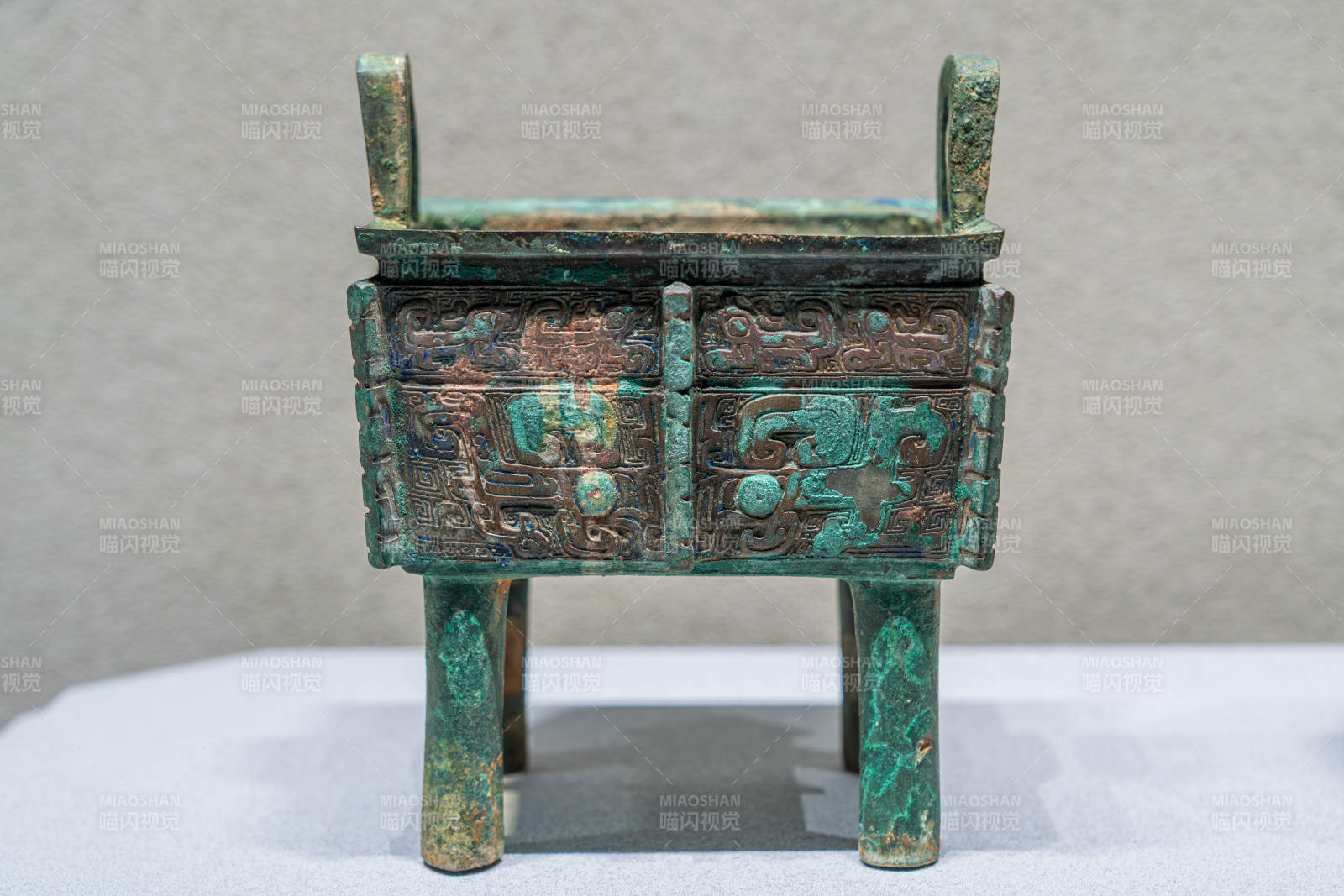 商代青銅重器：子匿方鼎
