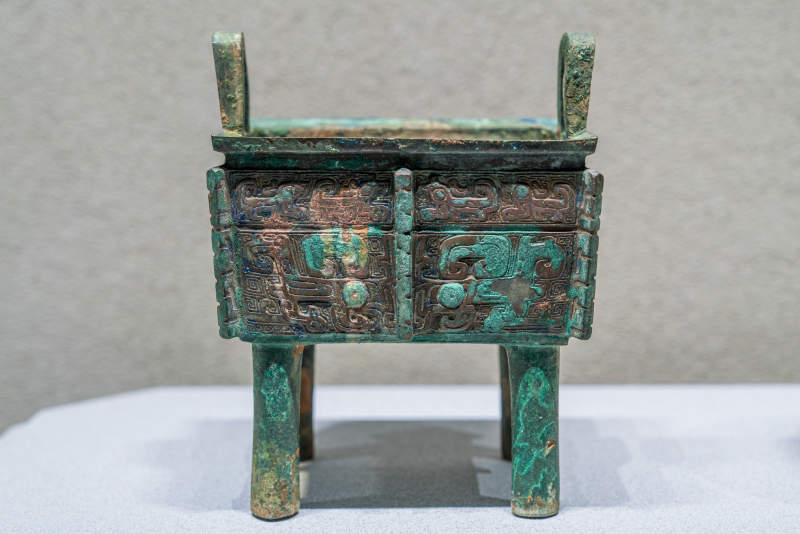 商代青銅重器：子匿方鼎