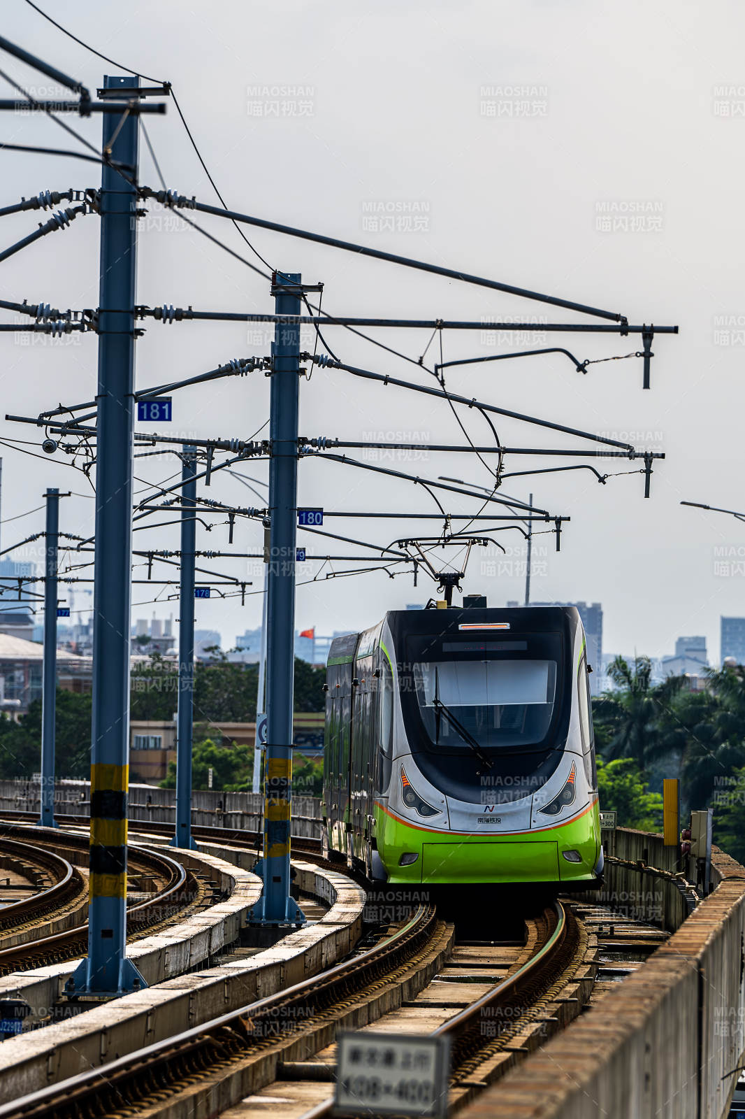 城市軌道交通列車