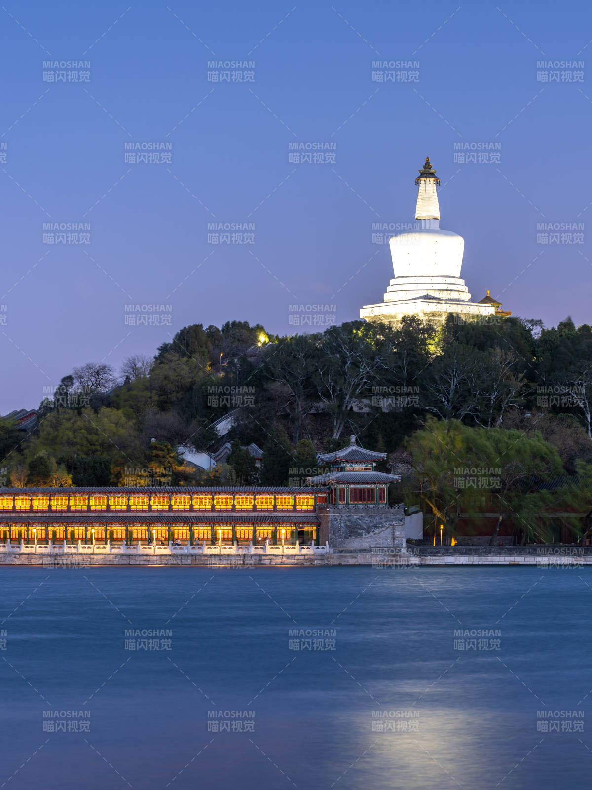 北海白塔夜景