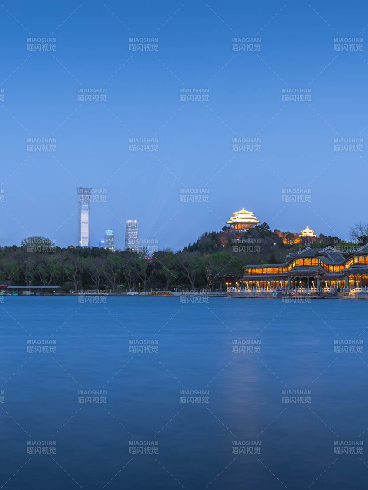 北京夜景 現代與傳統的融合