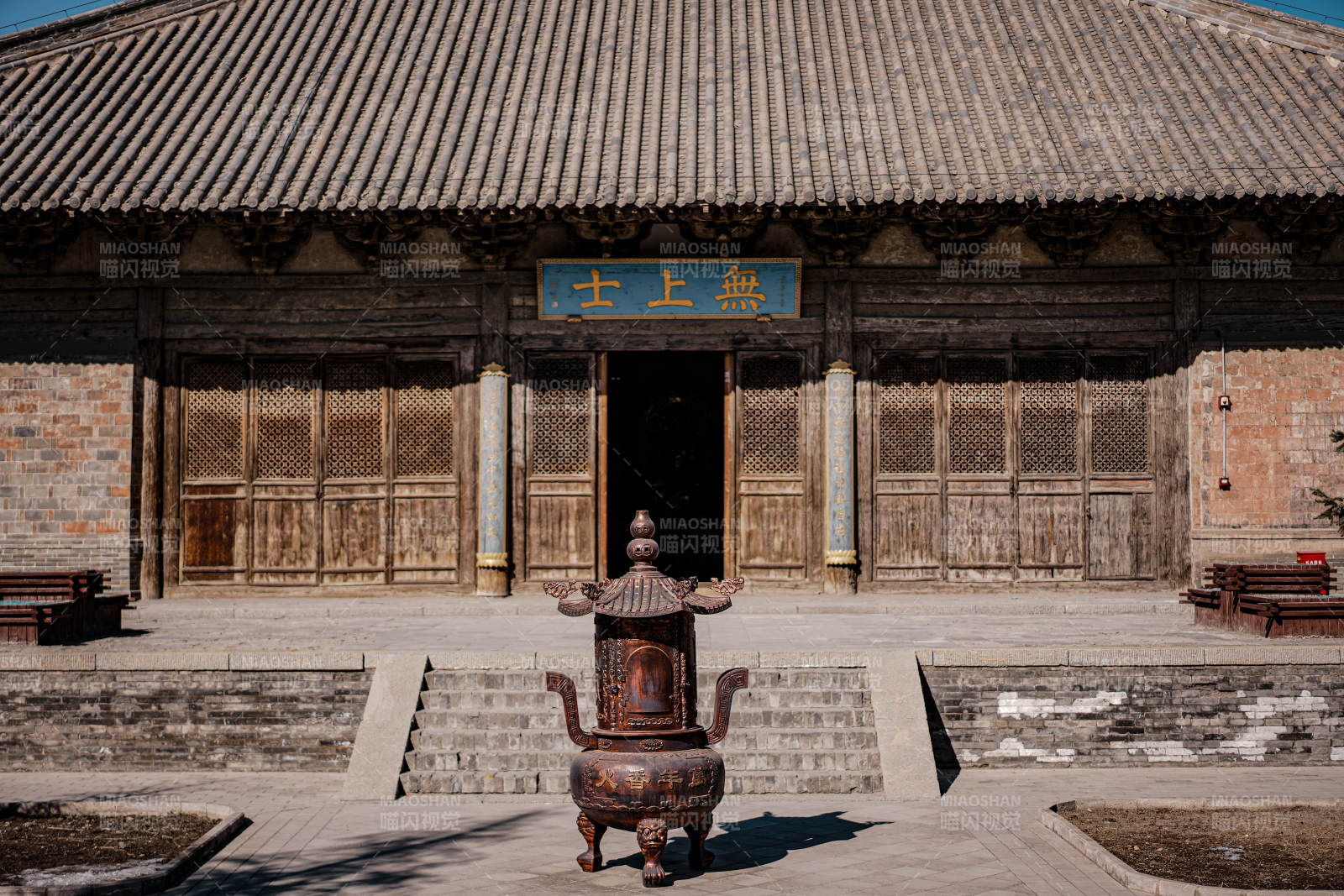 古寺香爐