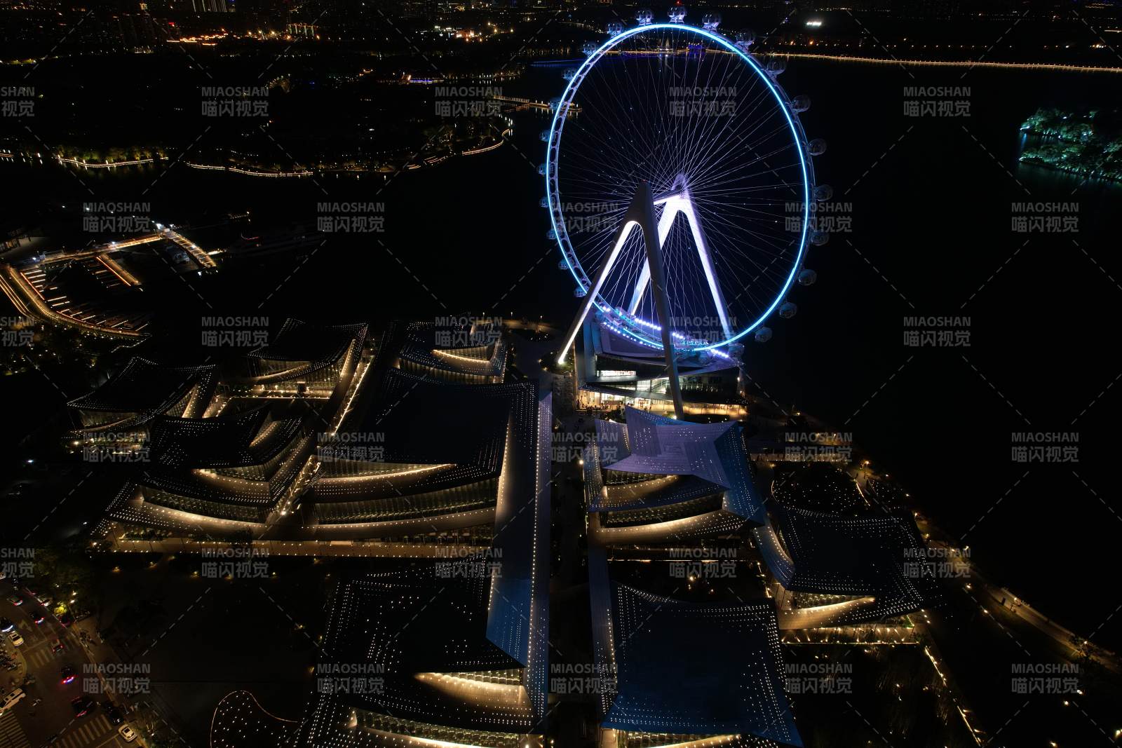 夜空下的摩天輪