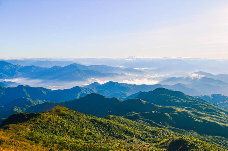 山間云海 美景如畫