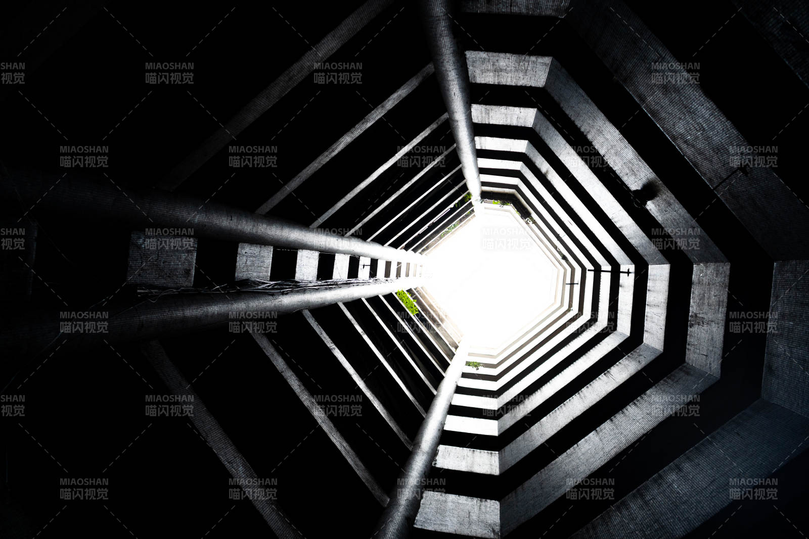 光之隧道