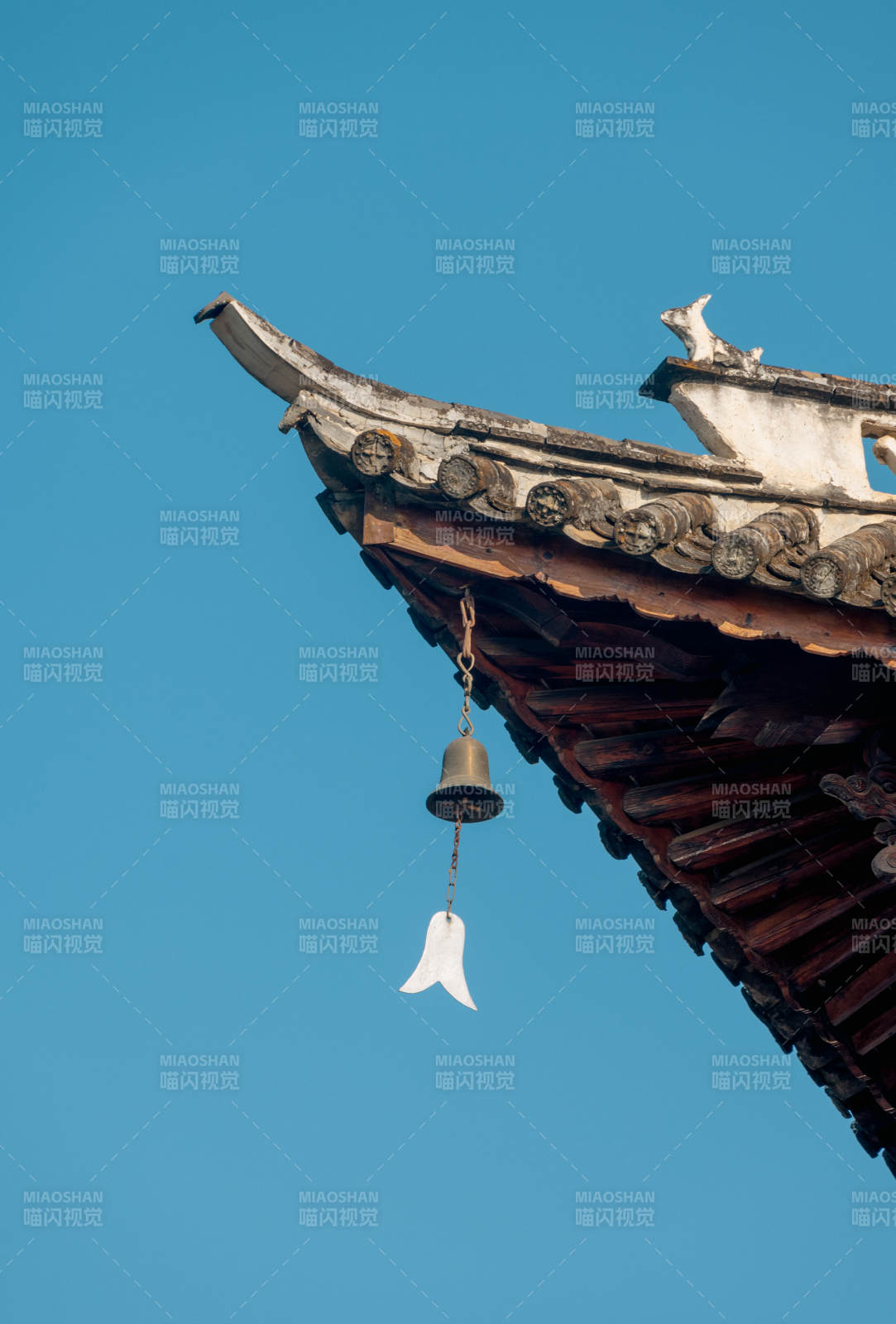 古建筑屋檐風鈴