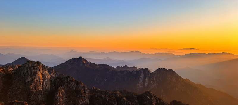 山巔日出—黃山