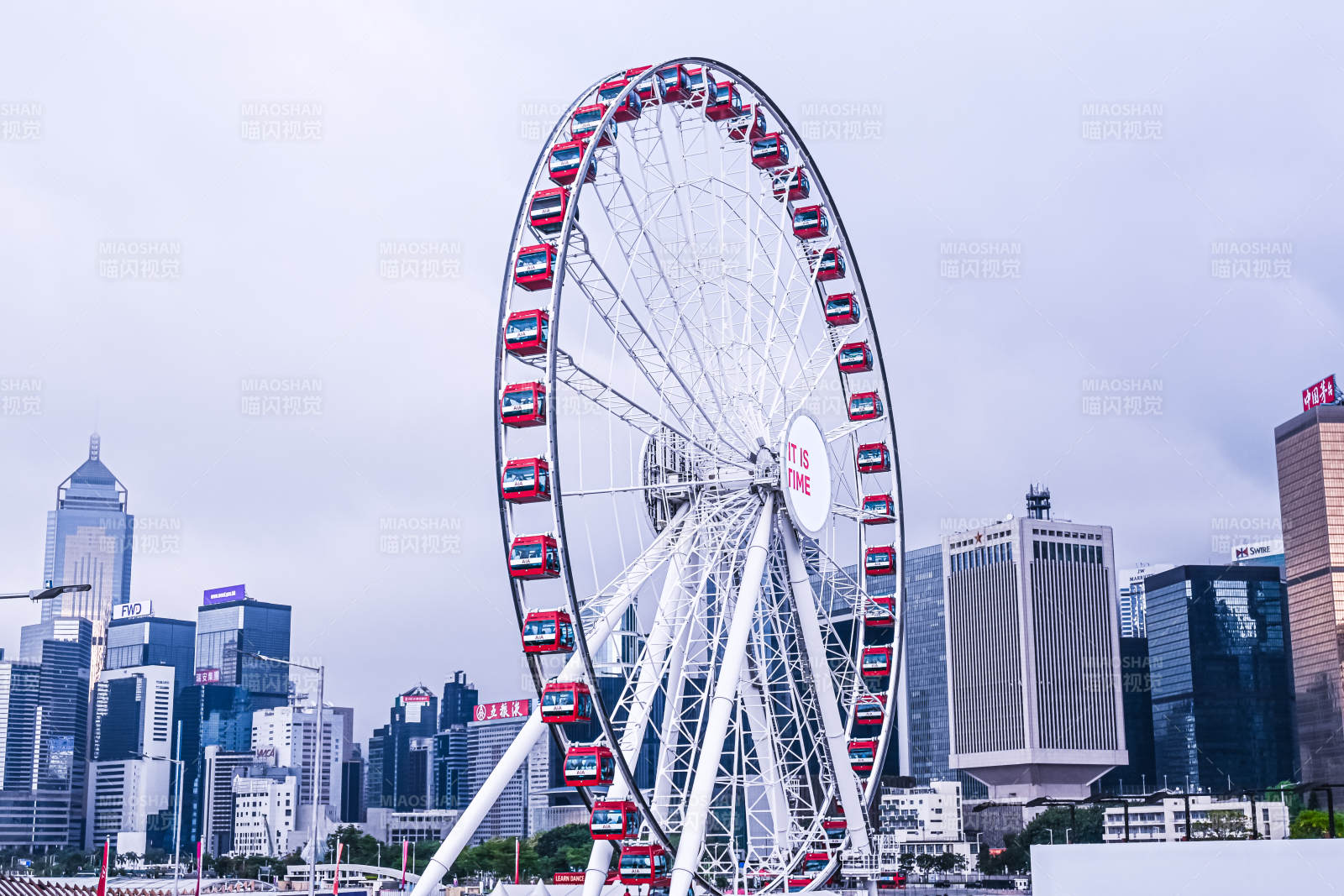 香港摩天輪與城市天際線
