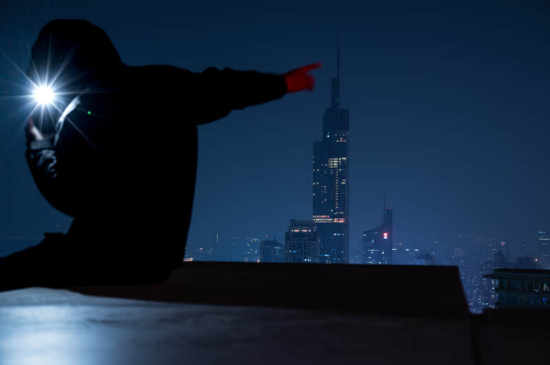 指向夜空的指引者