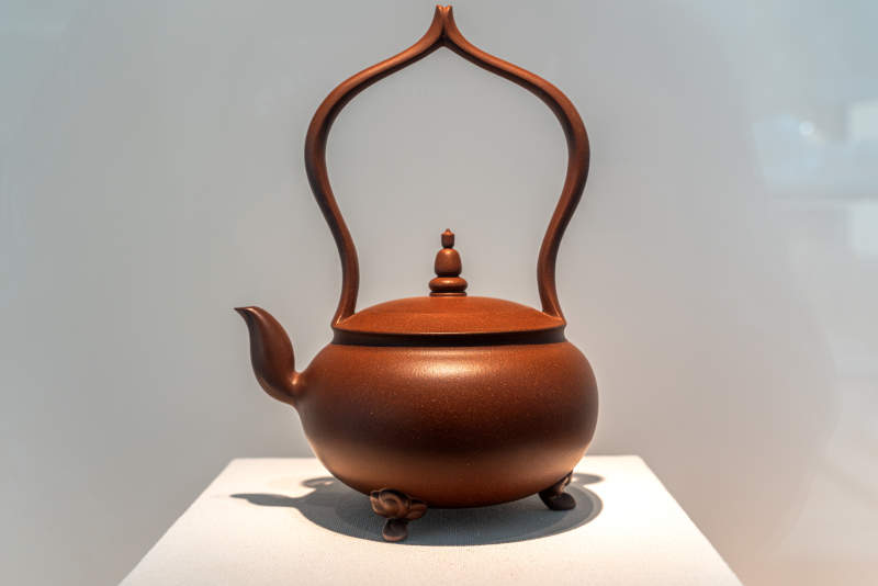 古銅色茶壺展示