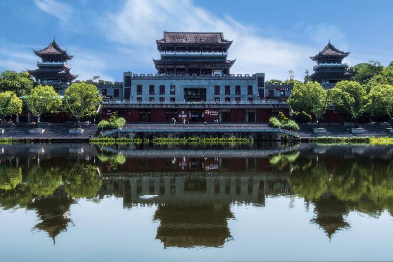 古建筑倒影
