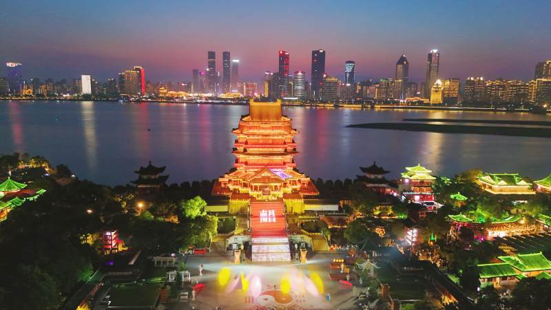 江西南昌滕王阁夜景