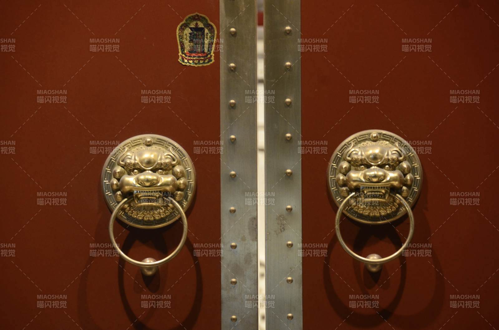 獅子門環(huán)