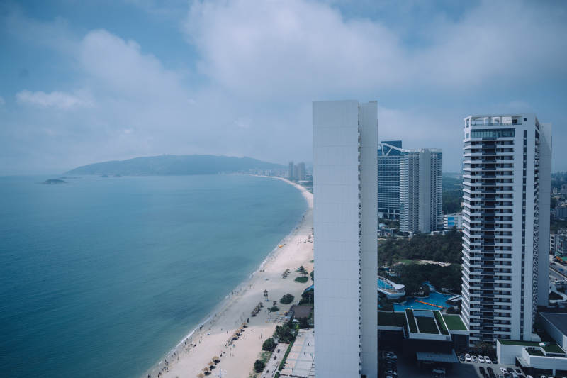 海濱城市天際線