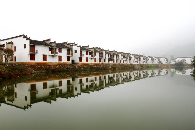 徽派建筑倒影图