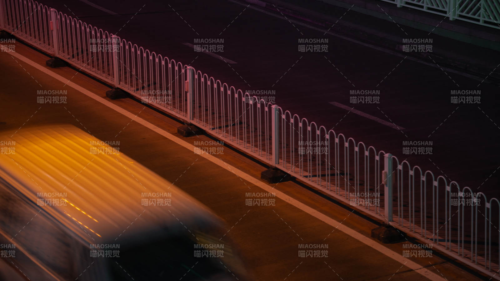 夜間公路