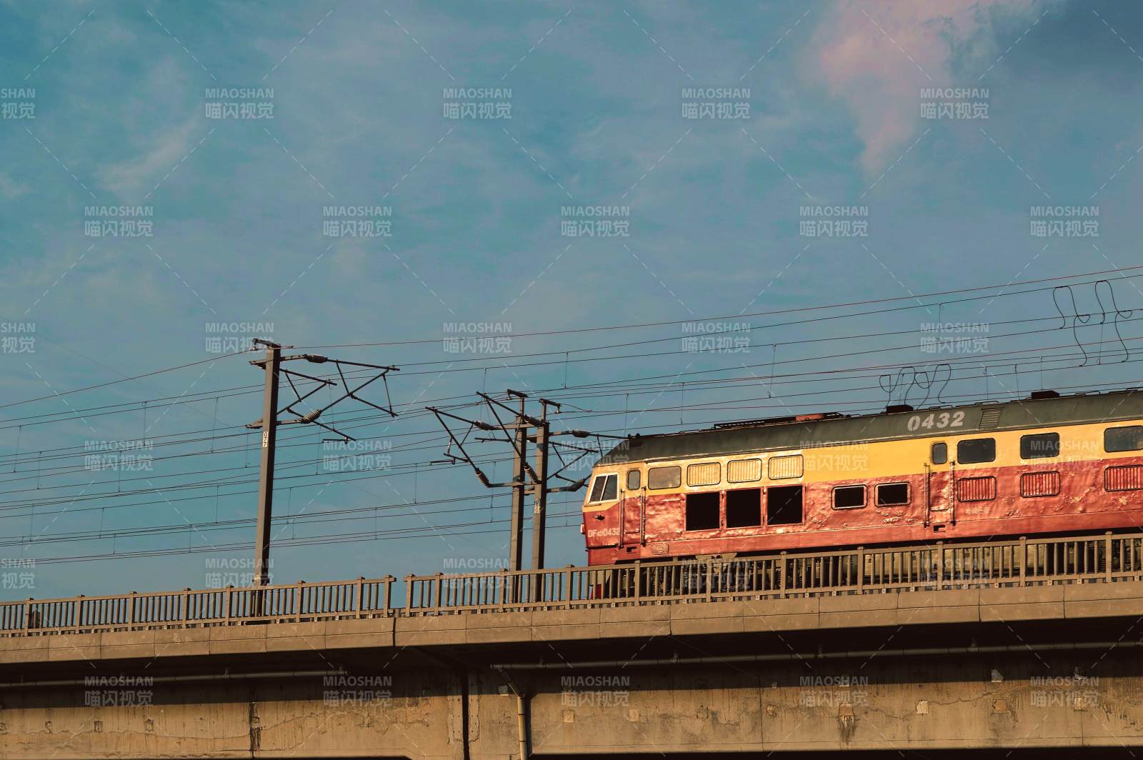 火車過橋