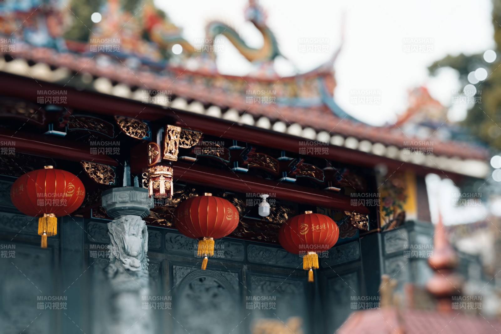 寺廟紅燈籠