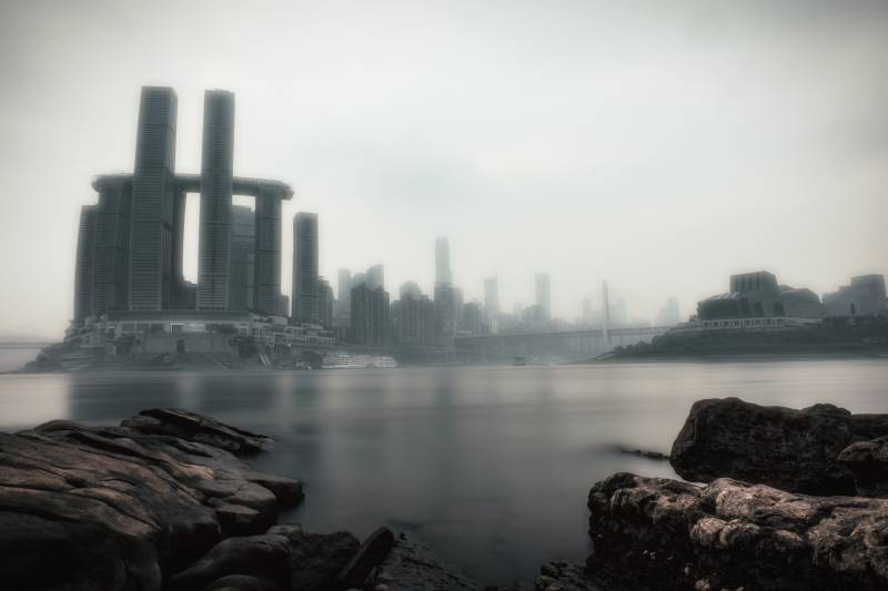 霧中城市