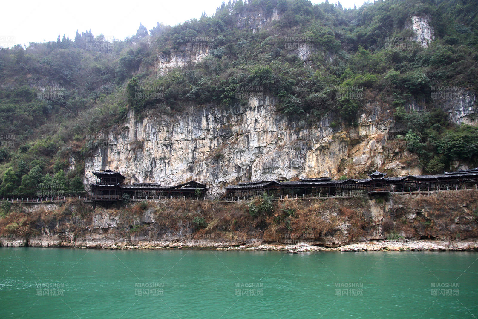 懸崖上的古建筑
