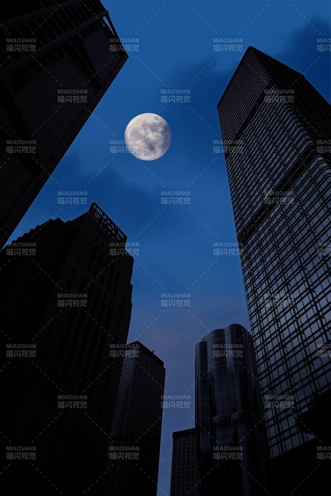 都市夜色與明月