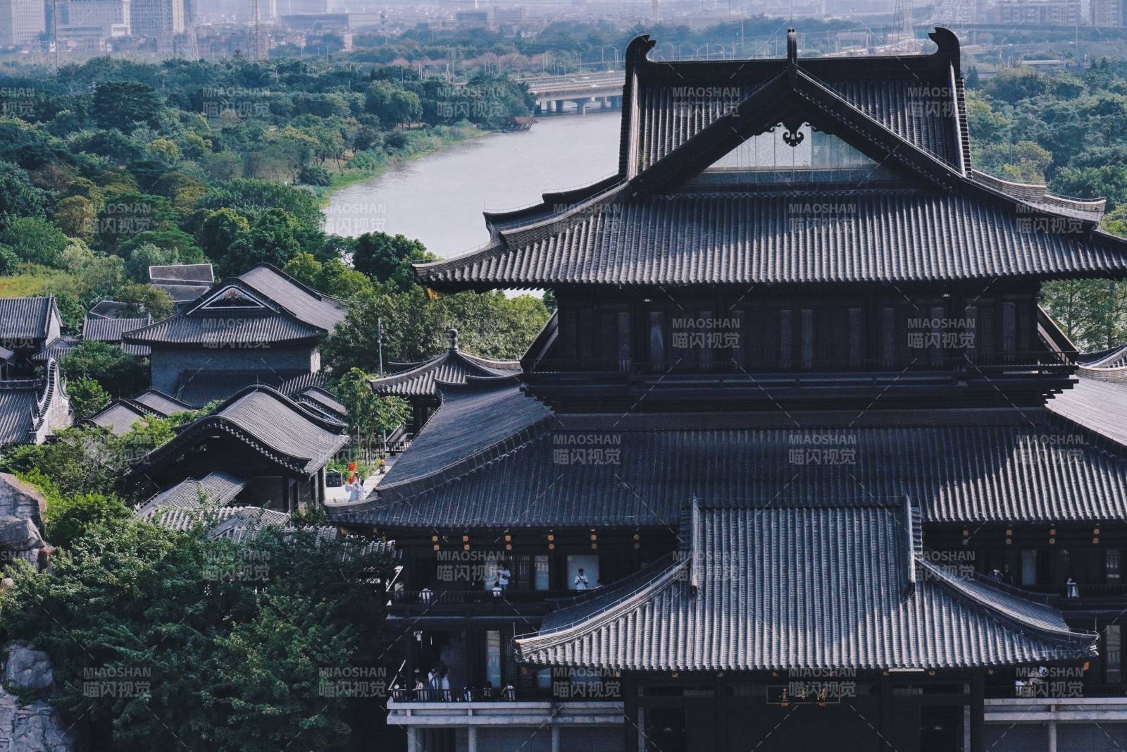 黑瓦古建筑群