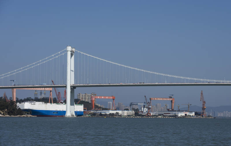 海滄大橋與船廠