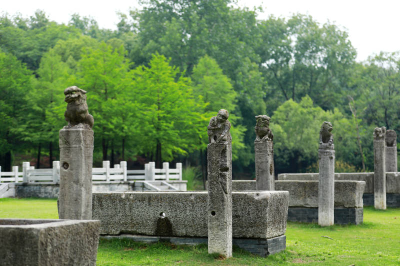下馬坊遺址公園的明朝石刻