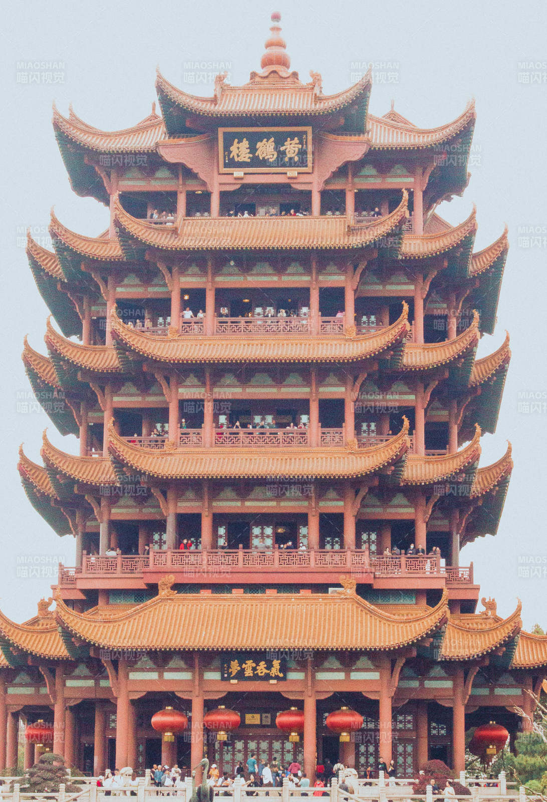 黃鶴樓的宏偉建筑