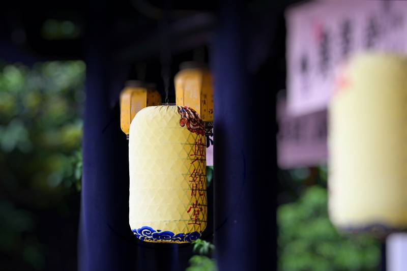寺廟燈籠
