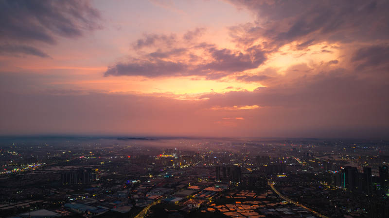 城市黄昏 灯火初上