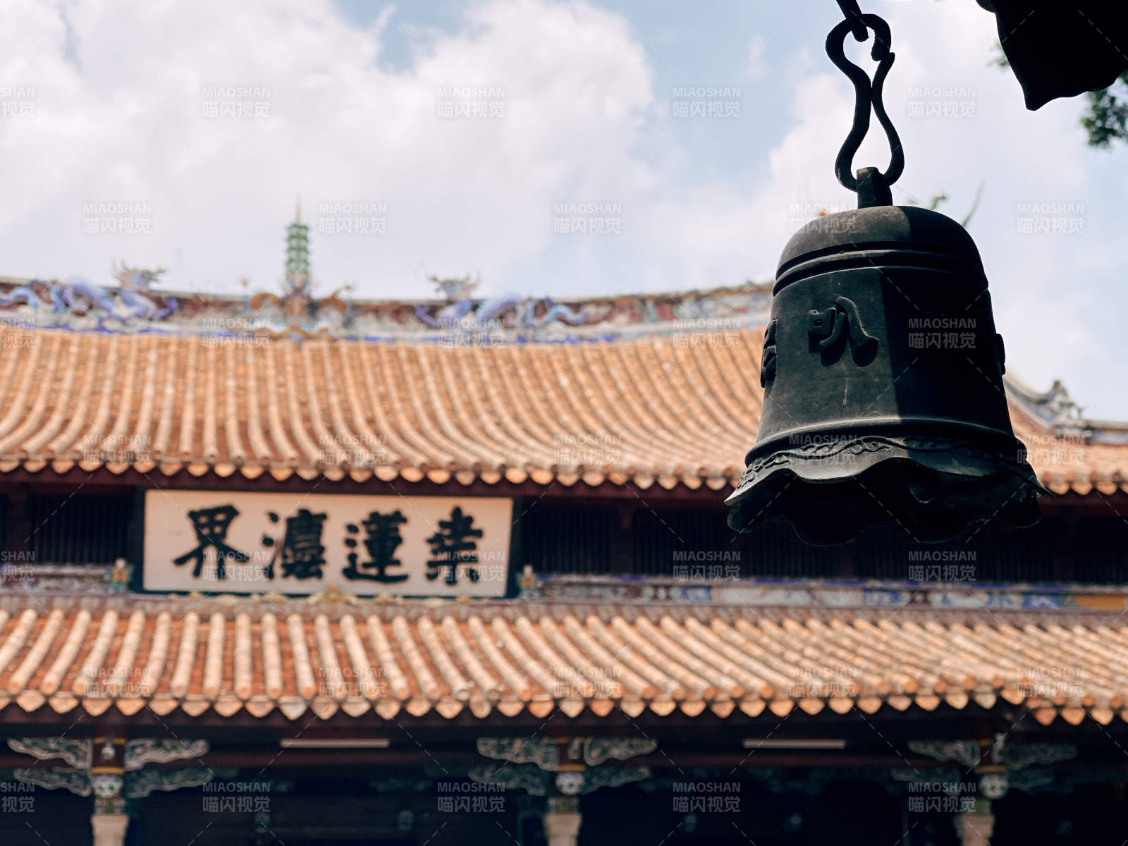 古寺鐘聲悠揚 寧靜祥和