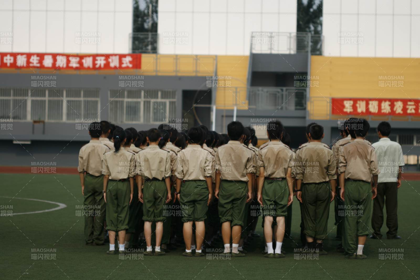 新生軍訓隊列訓練